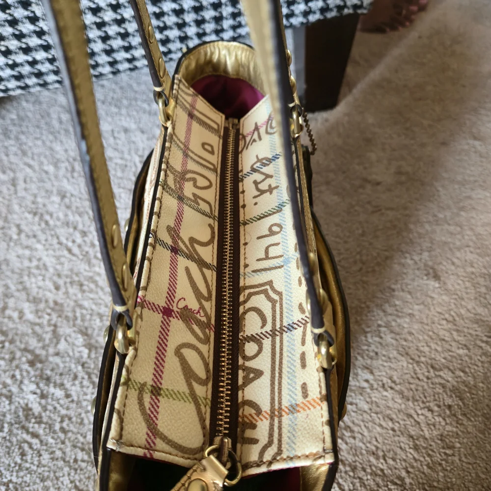 Coach authentic scribble